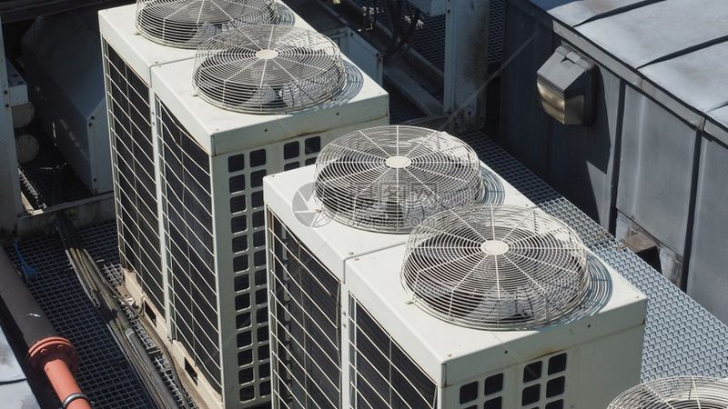 设备成本：10-30万元
